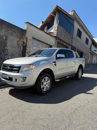FORD RANGER 3.2 XLT 4X4 CD 20V DIESEL 4P AUTOMÁTICO FORD RANGER 3.2 XLT 4X4 CD 20V DIESEL 4P AUTOMÁTICO